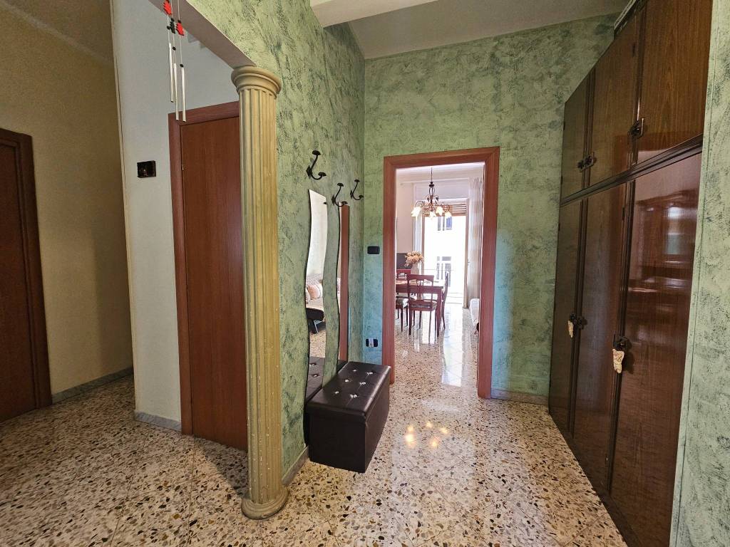 Appartamento a Salerno in Via Giuseppe Mogavero, 26 - Foto 2