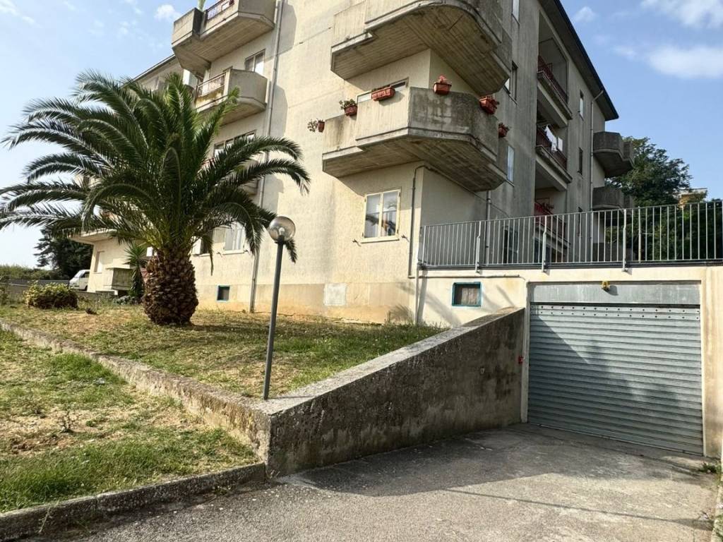 Appartamento a Guglionesi in Via Giuseppe Manente - Foto 2
