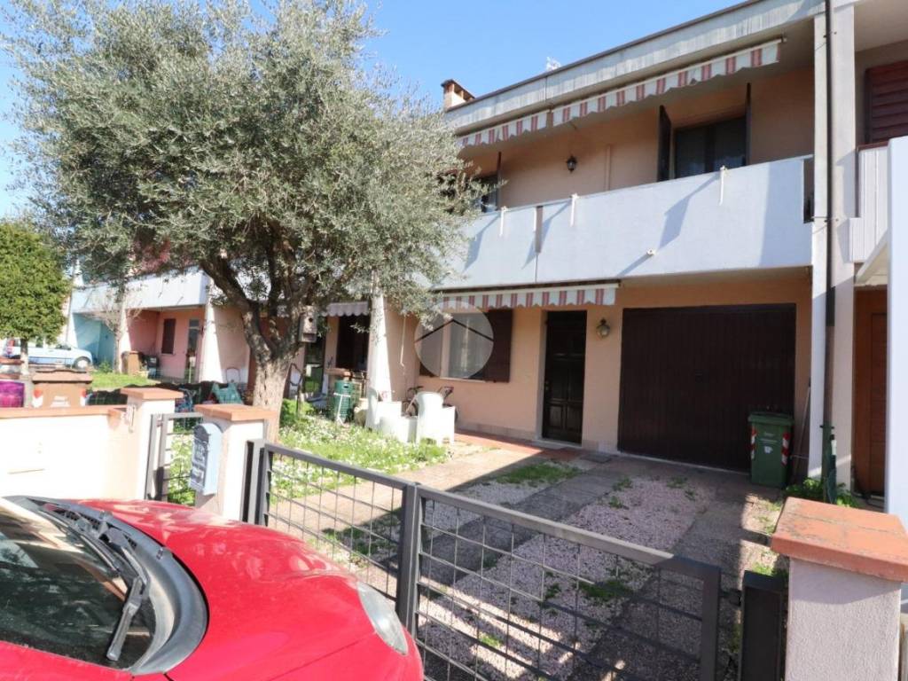 Villetta a schiera a San giorgio bigarello in Via L. Sciascia, 59 - Foto 2