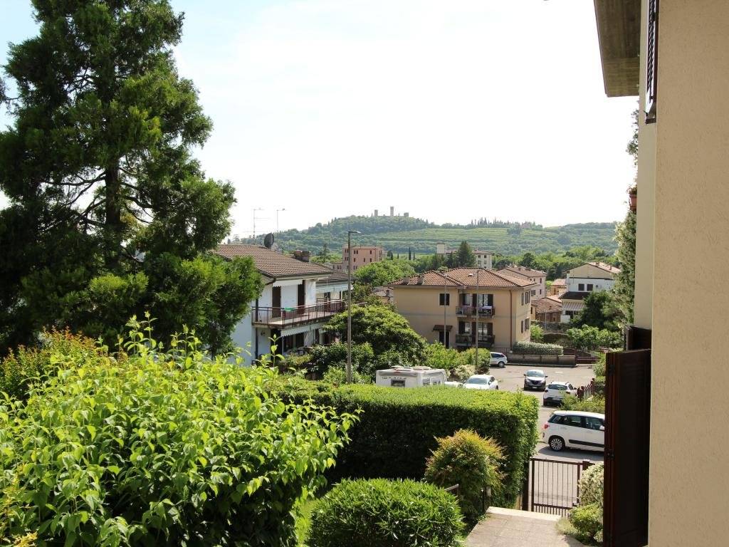 Appartamento a Verona in Via dei Biancospini, 20 - Foto 2