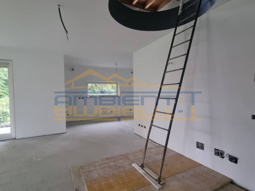 Villa a Merate in Via Guglielmo Marconi - Foto 4