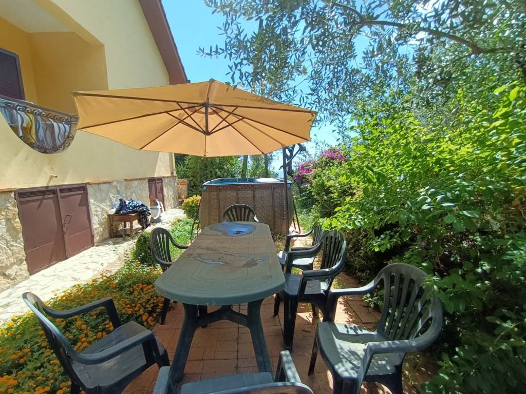 Villa a Formia in Via Monsignor Vincenzo Ruggiero - Foto 3