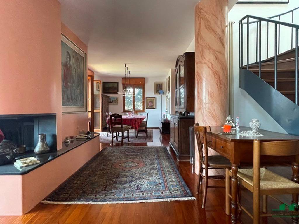 Appartamento a Parma in Strada Comunale Farnese, 48 - Foto 1