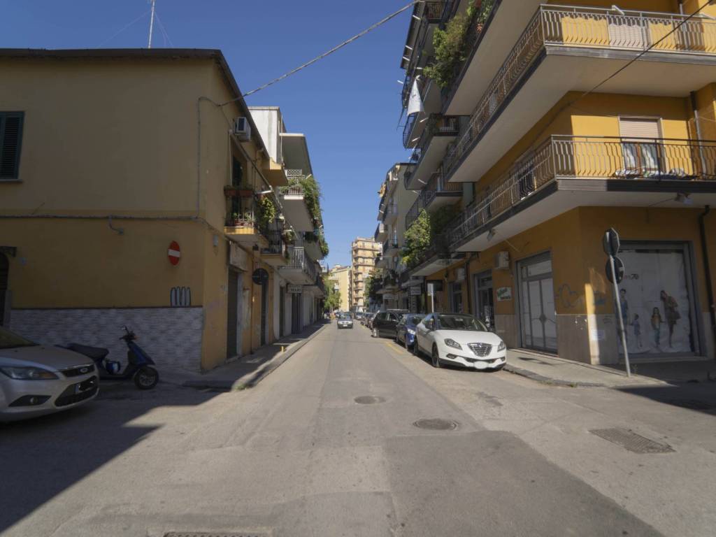 Appartamento a Battipaglia in Via Emilio Salgari, 5 - Foto 2