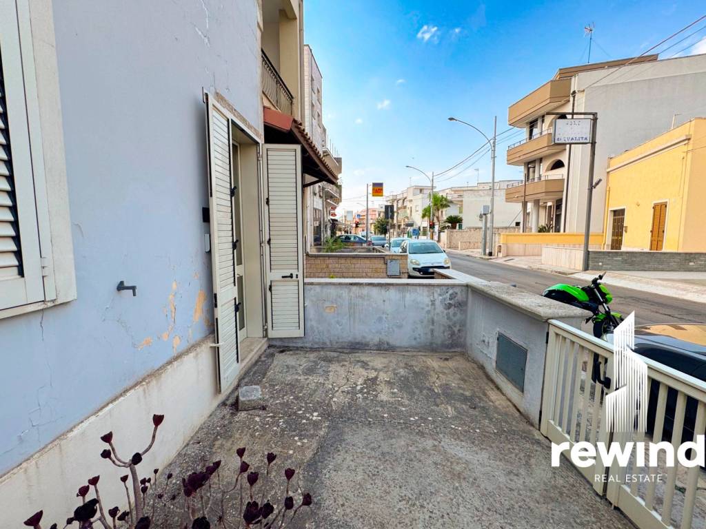 Appartamento a Castri di lecce in Via Indipendenza - Foto 4