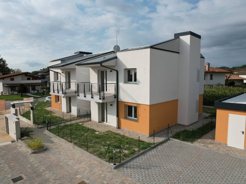 Appartamento a Latisana in Via Ronchis, 17 - Foto 3