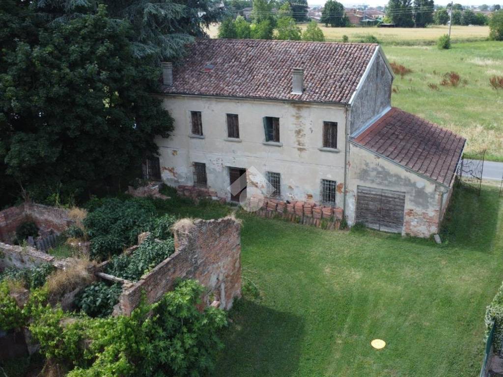 Villa a Gonzaga in Strada Comunale Fornace, 22 - Foto 2