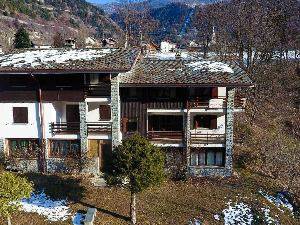 Appartamento a Antey-saint-andrè in Frazione GRand Moulin - Foto 3