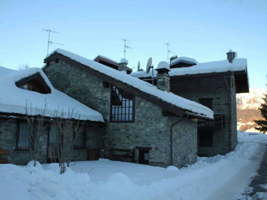 Appartamento a Antey-saint-andrè in Lod - Foto 2