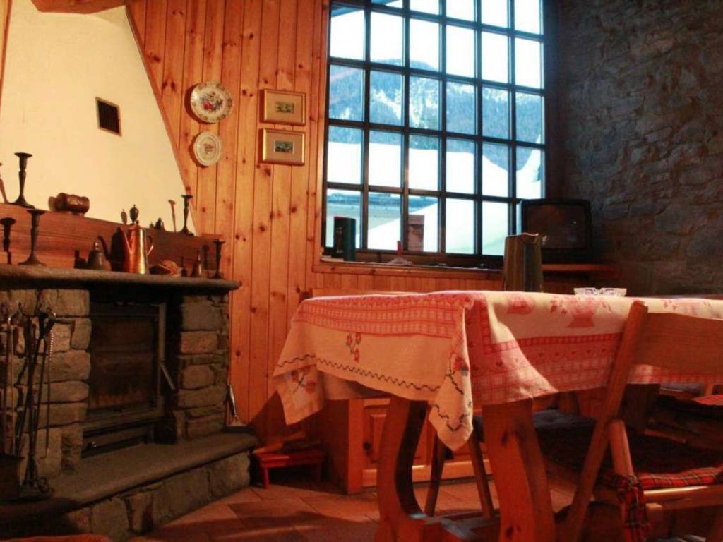 Appartamento a Antey-saint-andrè in Lod - Foto 4