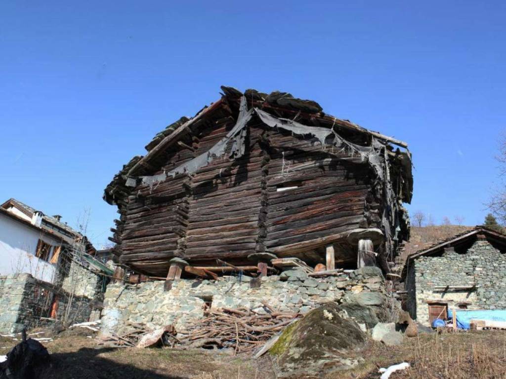 Rustico / casale a Antey-saint-andrè in Località Challien - Foto 5