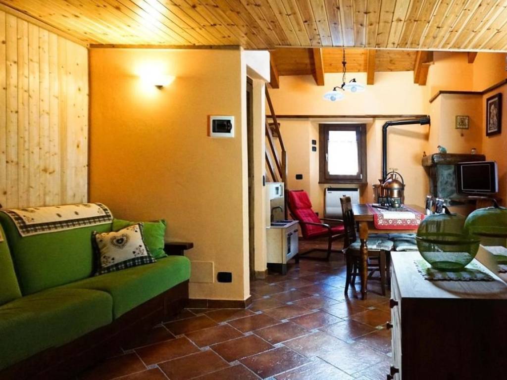 Appartamento a Antey-saint-andrè in Bourg - Foto 3