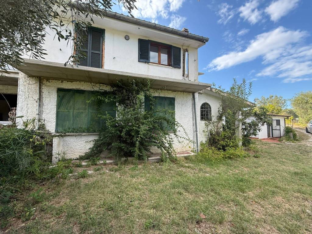 Villa a Montopoli di sabina in Via Caprareccia - Foto 3