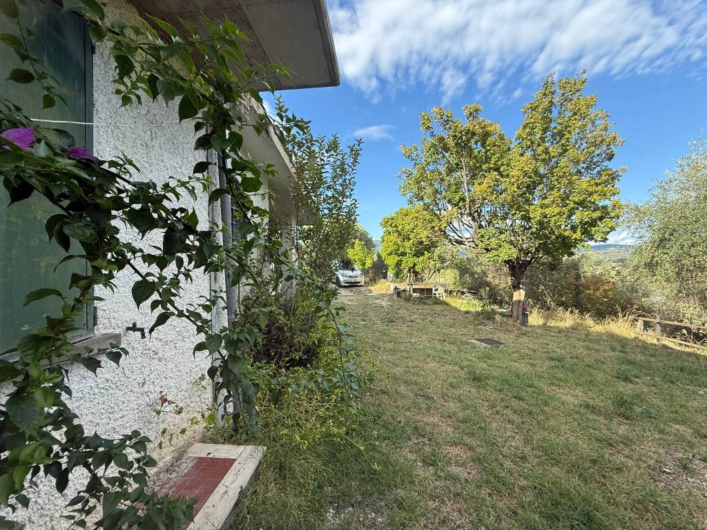 Villa a Montopoli di sabina in Via Caprareccia - Foto 4