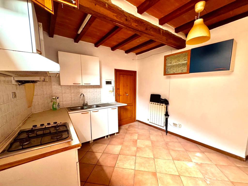 Appartamento a Montevarchi in Via Roma - Foto 2