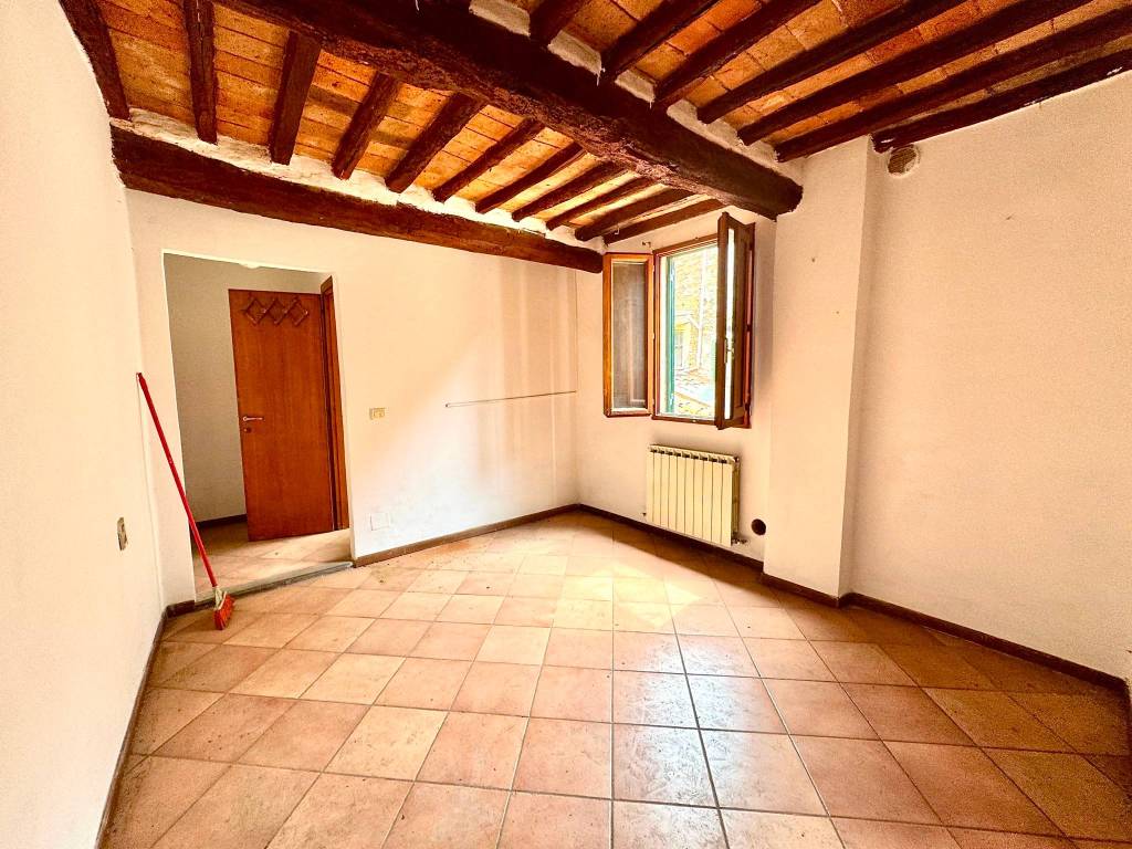 Appartamento a Montevarchi in Via Roma - Foto 4