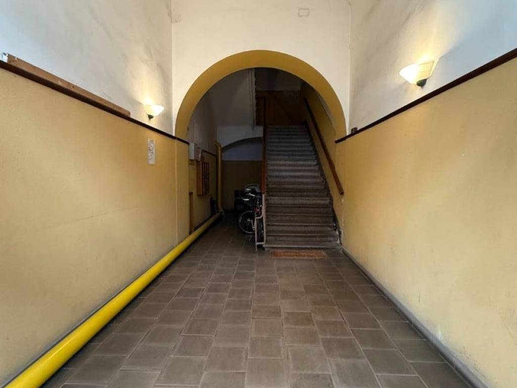 Appartamento a Trieste in Via Francesco Crispi, 41 - Foto 3