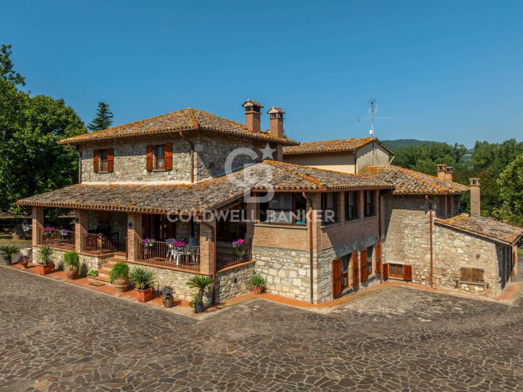 Rustico / casale a Todi in Vocabolo Tevermorto, 122 - Foto 3