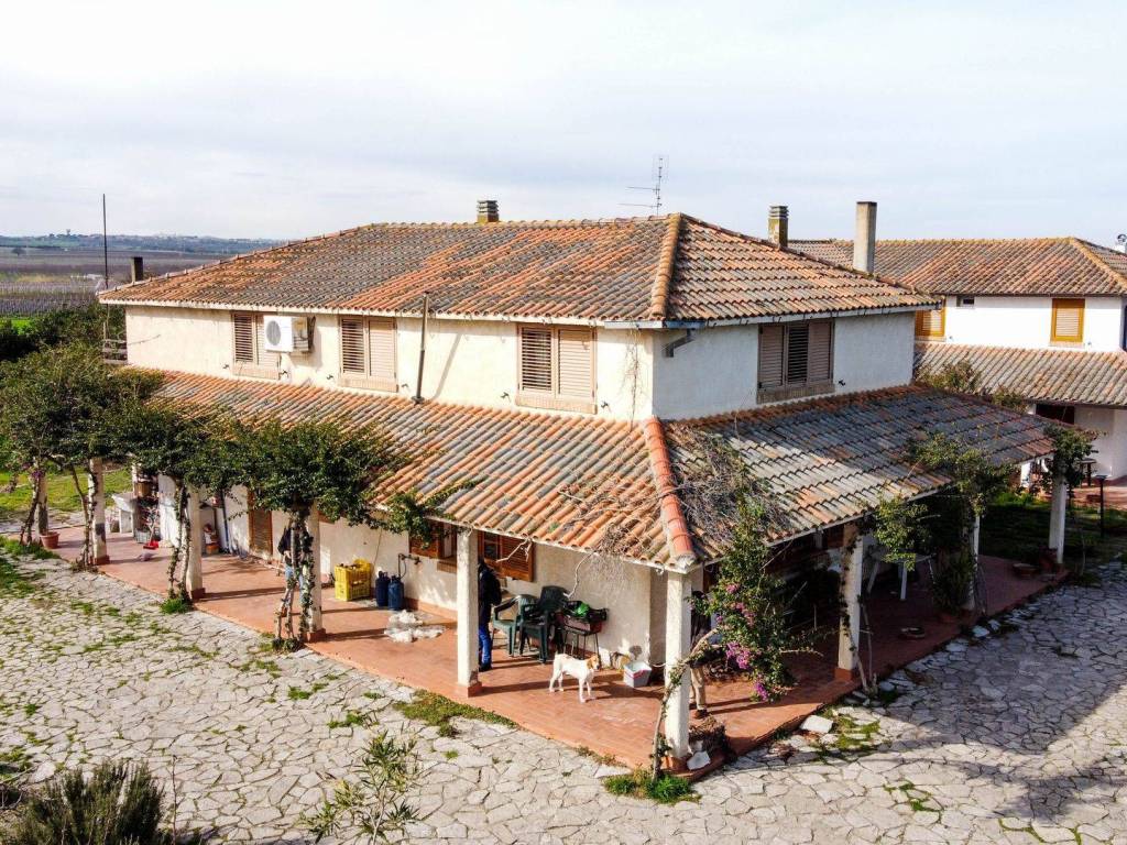 Villa a Campomarino in SS 16, 5, 86042 Campomarino Lido CB, Italia - Foto 3