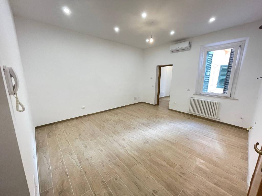 Appartamento a Jesi in Viale della Vittoria, 12 - Foto 3