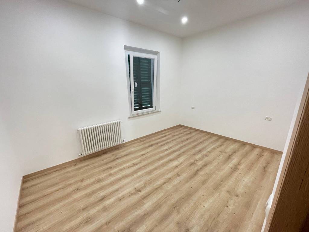 Appartamento a Jesi in Viale della Vittoria, 12 - Foto 5