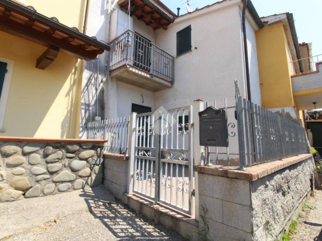 Rustico / casale a Larciano in Via Cozzone - Foto 2