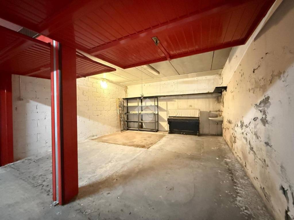 Box / garage a Trieste in Via Norma Cossetto, 8 - Foto 4
