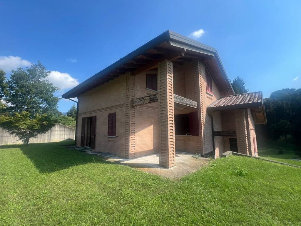 Villa a Cantello in Via Sant'Antonino - Foto 2