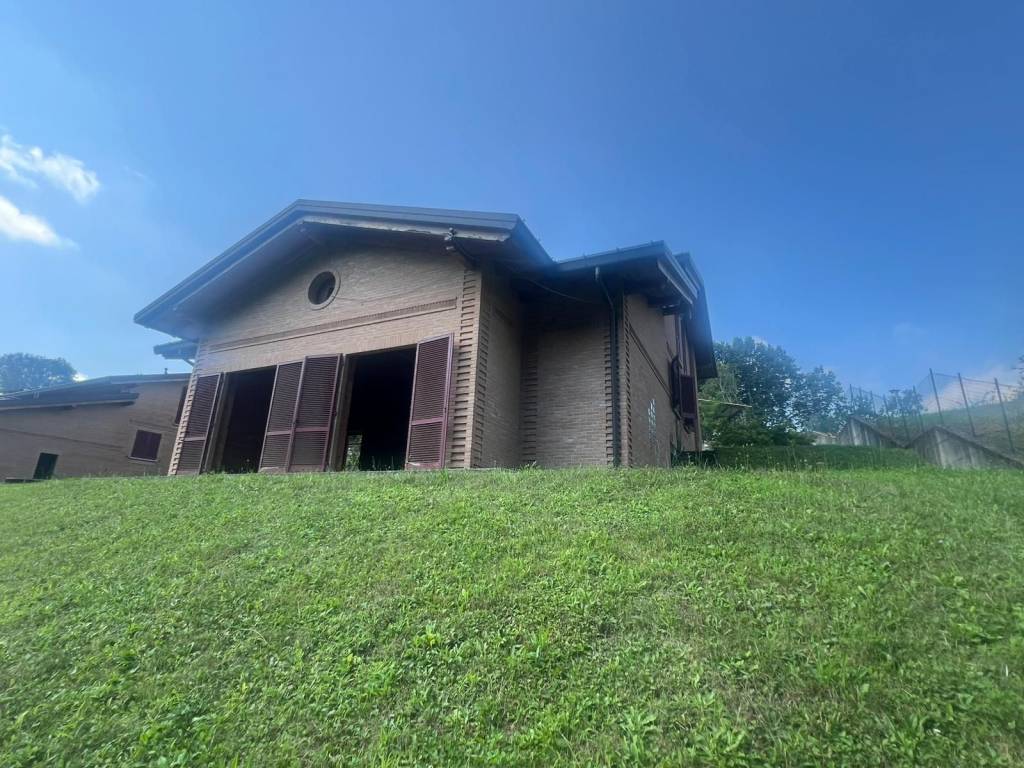 Villa a Cantello in Via Sant'Antonino - Foto 4