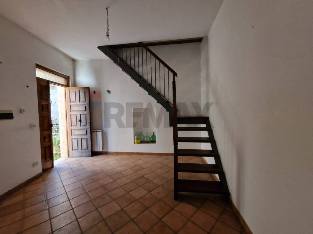 Casa indipendente a Francavilla di sicilia in via Nino Bixio, 21 - Foto 3