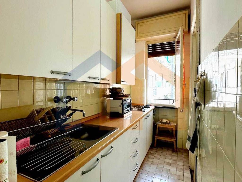 Appartamento a Albissola marina in Piazzale Piemonte, 9 - Foto 4