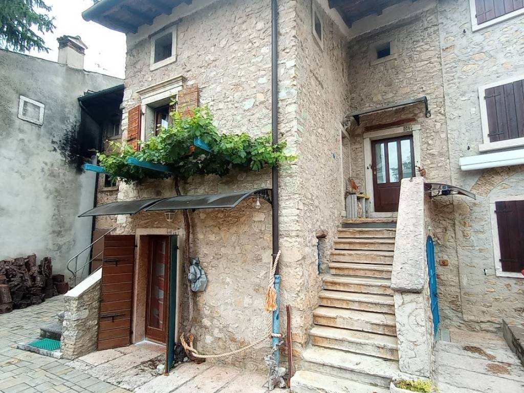 Rustico / casale a Caprino veronese in Località Porcino Fornase, 37 - Foto 4