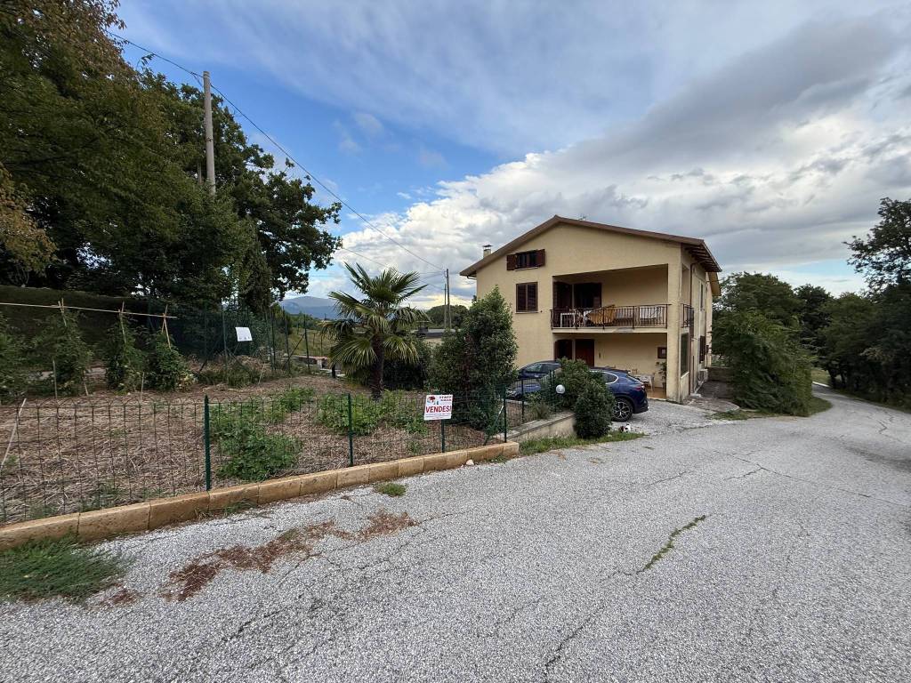 Villa a Gualdo tadino in Località Morano Osteria - Foto 2