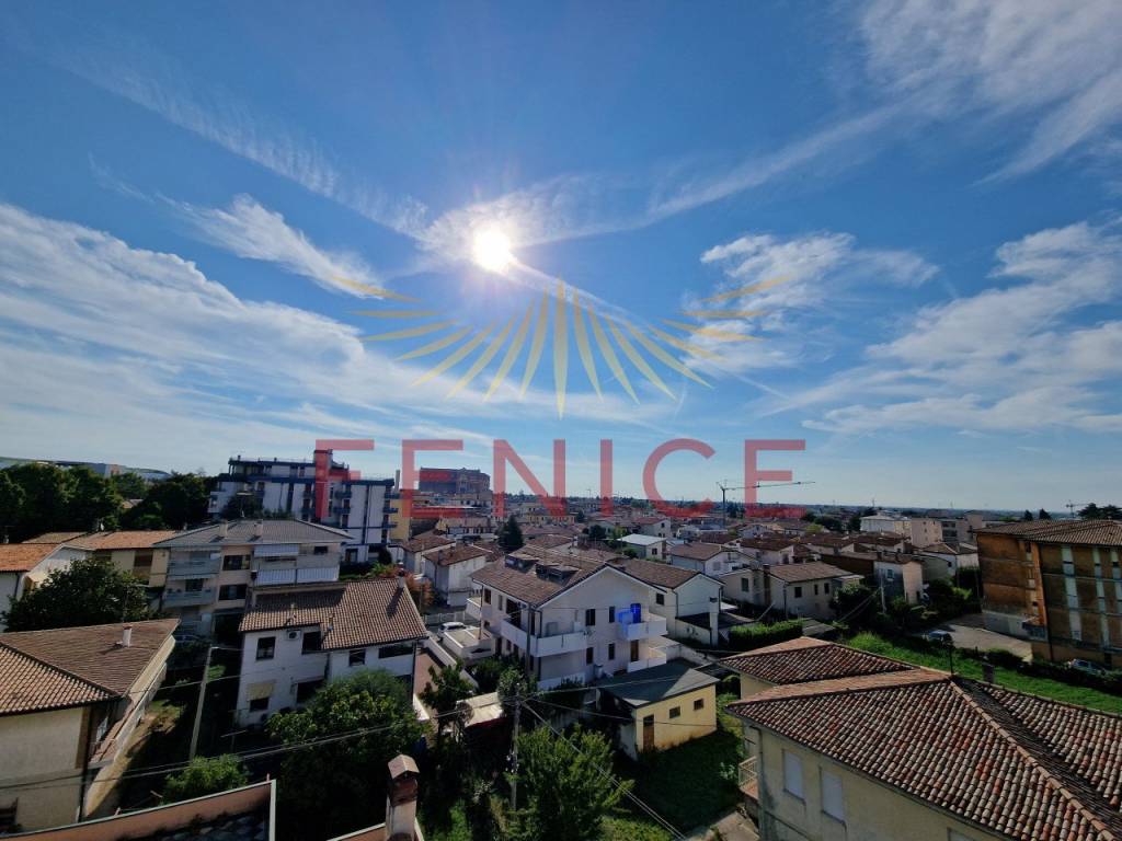 Appartamento a Montebelluna in Via Monte Valbella 9 - Foto 2