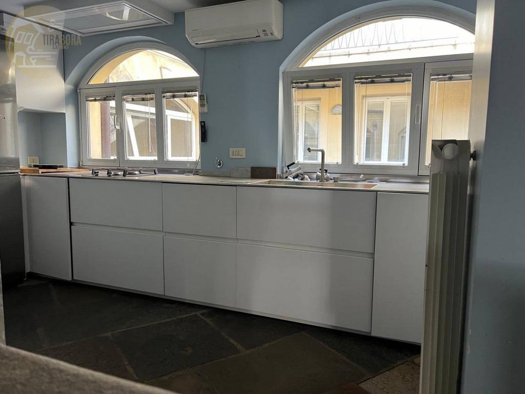 Appartamento a Trieste in Via San Spiridione, 1 - Foto 2