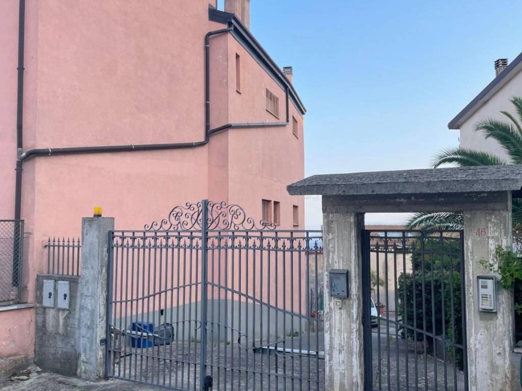 Palazzo / stabile a Saracena in Via Fratelli Bandiera, 43 - Foto 2