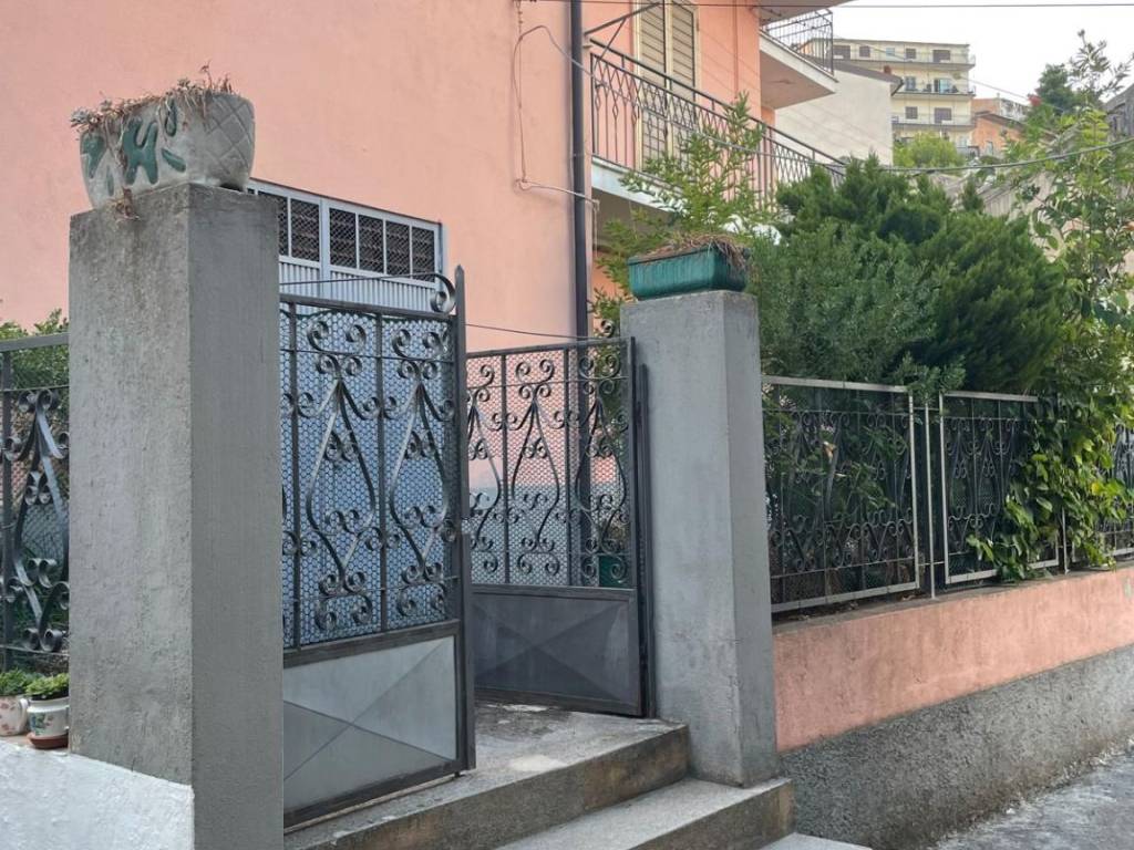 Palazzo / stabile a Saracena in Via Fratelli Bandiera, 43 - Foto 4