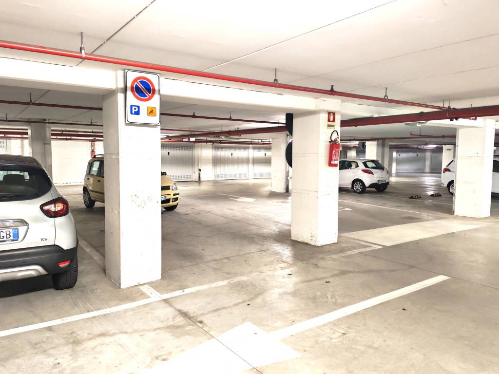 Box / garage a Trieste in Via della Tesa - Foto 3