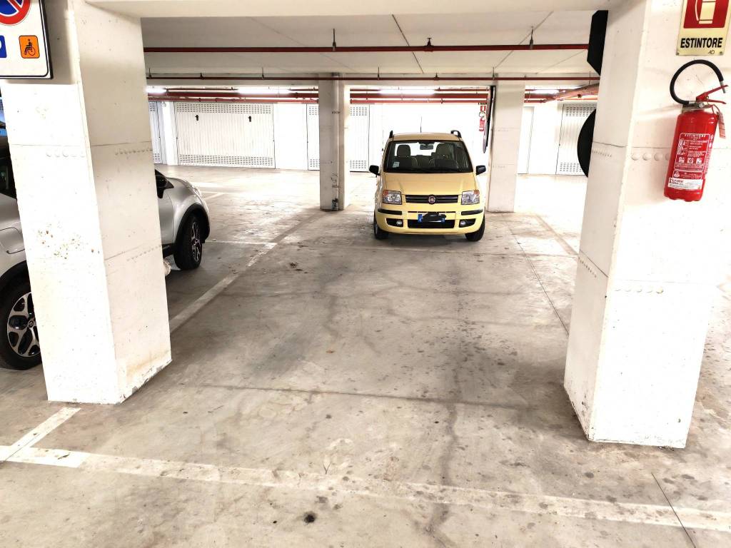 Box / garage a Trieste in Via della Tesa - Foto 4