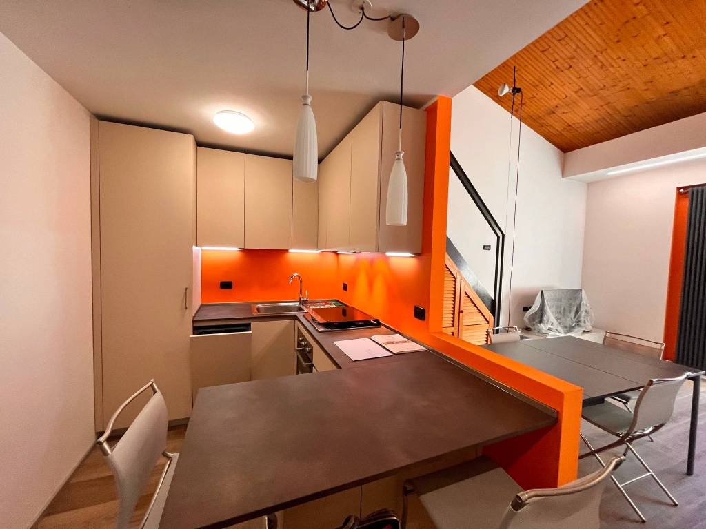 Appartamento a Como in Via Virgilio, 1 - Foto 4