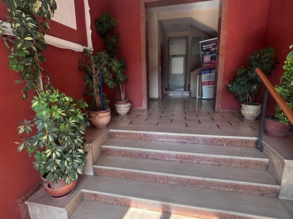 Appartamento a Cosenza in Via delle Medaglie d'Oro, 135 - Foto 2