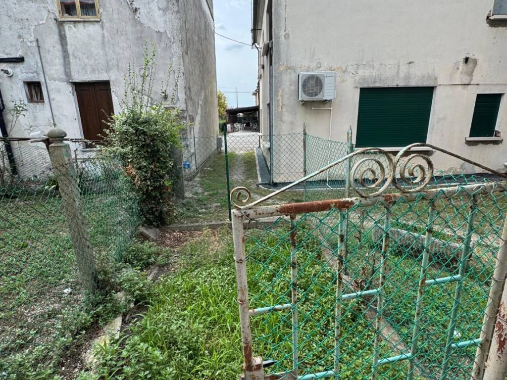 Casa indipendente a Guarda veneta in Via 25 Aprile, 130 - Foto 2