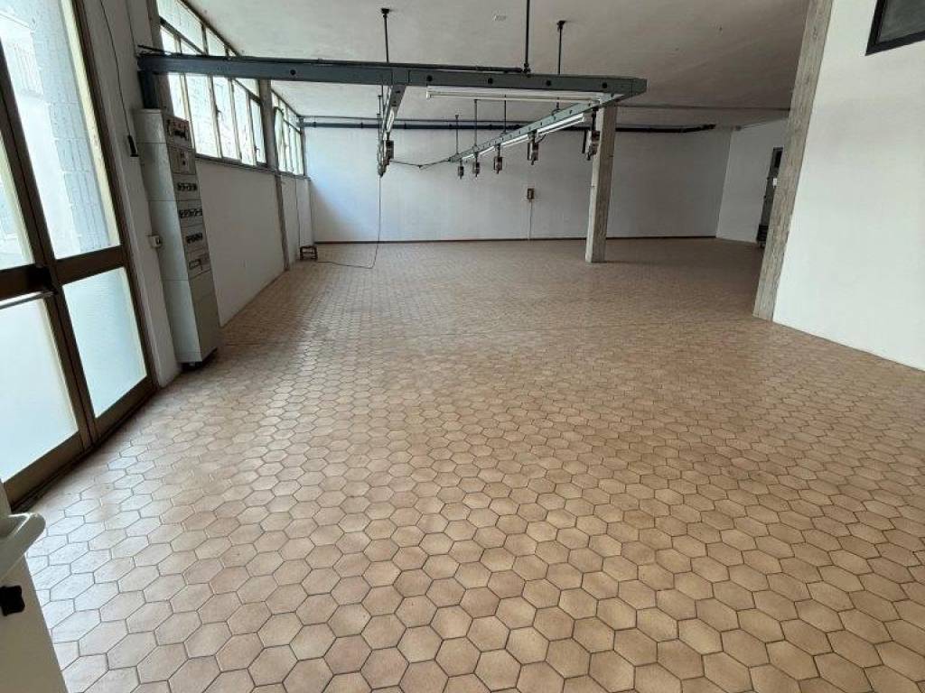 Palazzo / stabile a Civitanova marche in Via Maestri del Lavoro - Foto 5