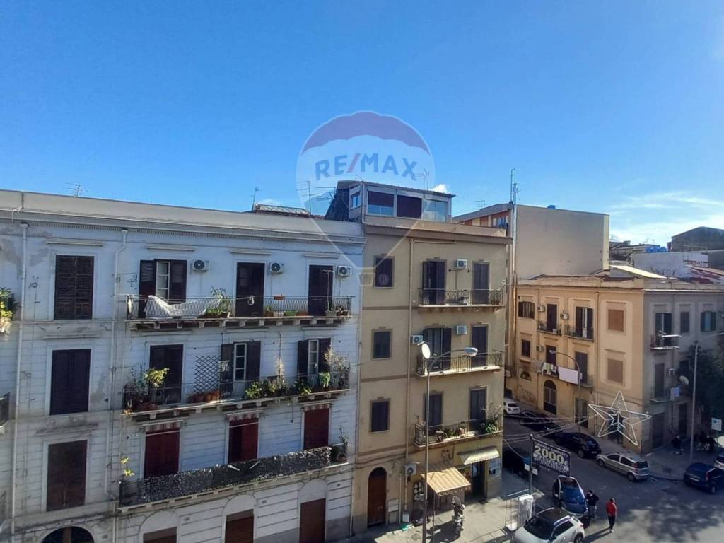 Appartamento a Palermo in Via Re Federico, 67 - Foto 2