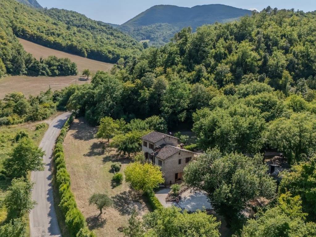 Rustico / casale a Spoleto in Località Pompagnano - Foto 3