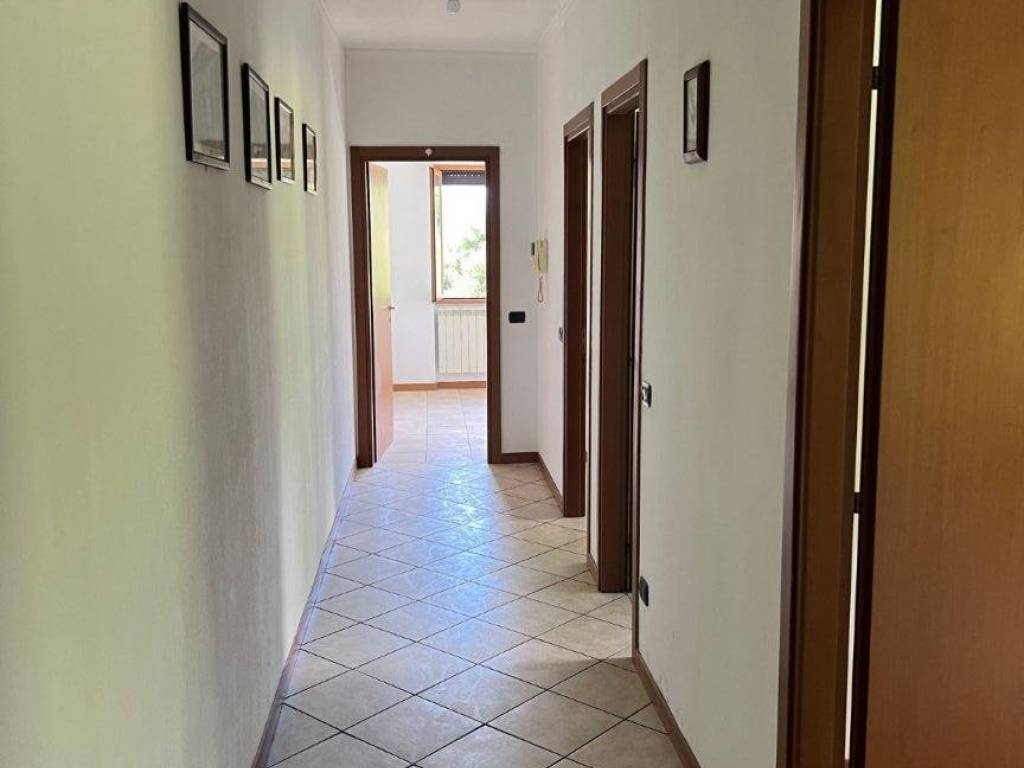 Appartamento a Santa maria hoè in Via Alessandro Volta - Foto 3