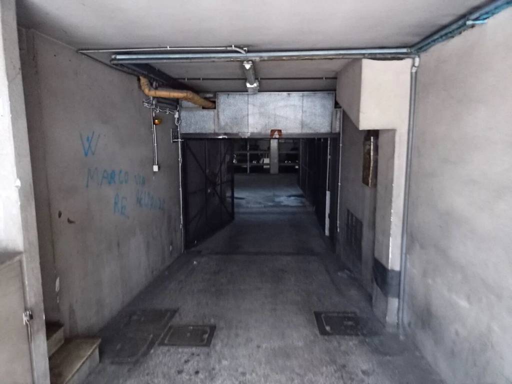 Box / garage a Trieste in Via Giacomo Matteotti, 33 - Foto 2