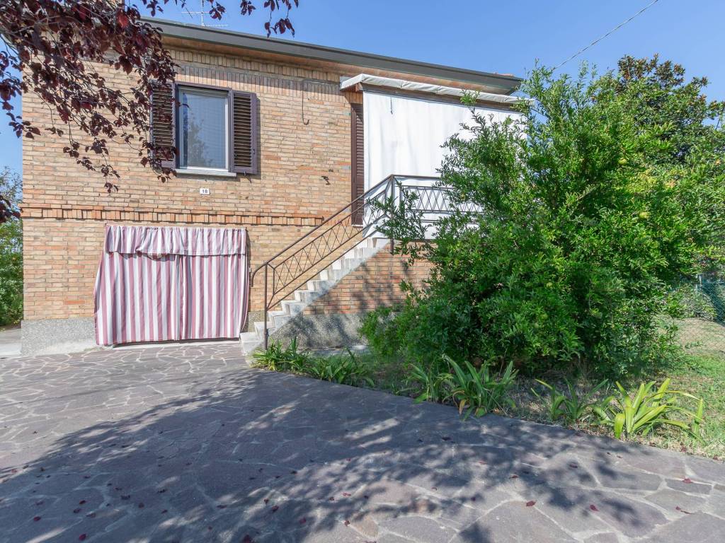 Villa a Bagnacavallo in Via Samaritani, 18 - Foto 2