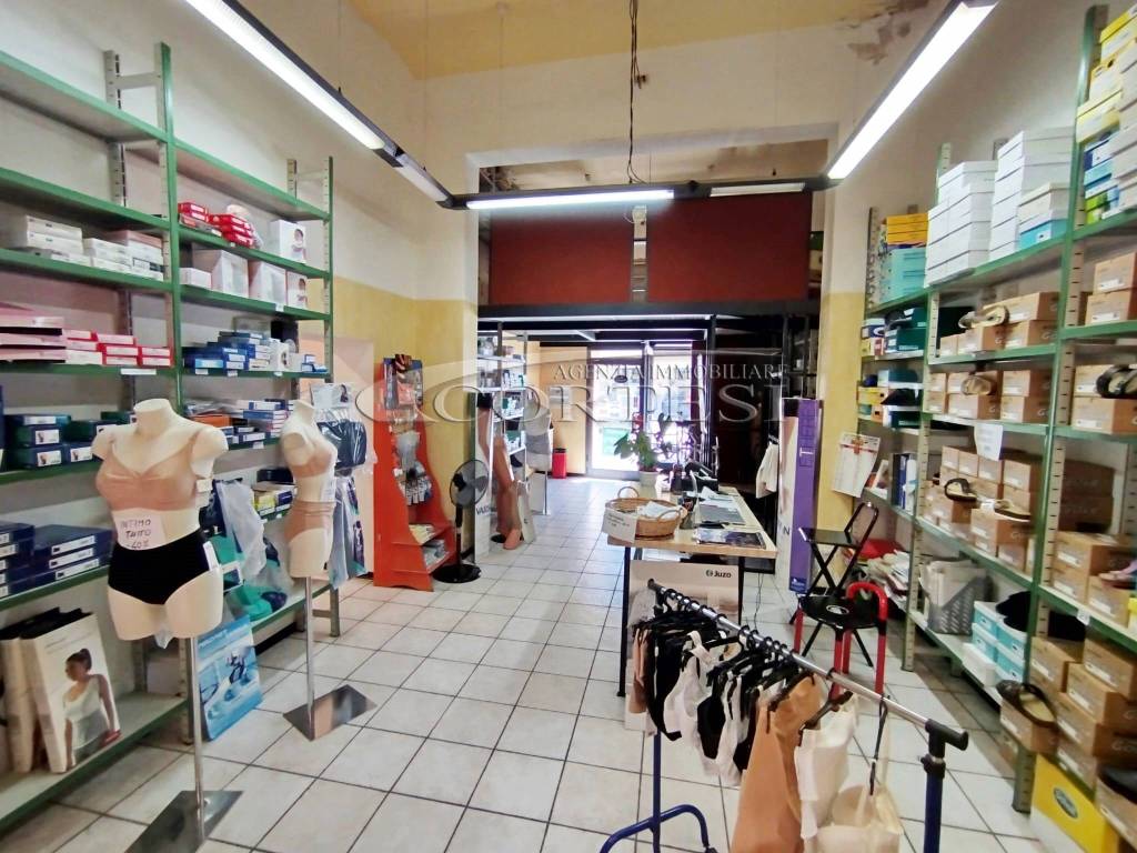 Immobile a Umbertide in Umbertide Piazza XXV Aprile - Foto 4