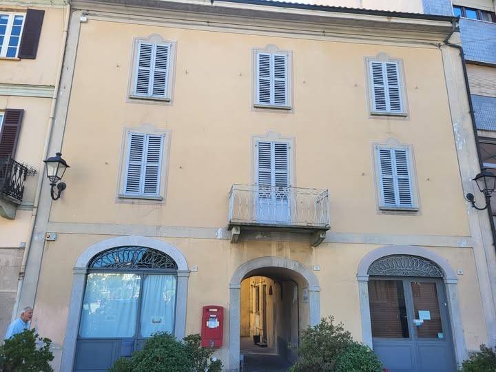 Palazzo / stabile a Borgosesia in Piazza Giuseppe Mazzini, 7 - Foto 5